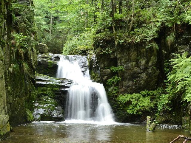 Rešovské vodopády